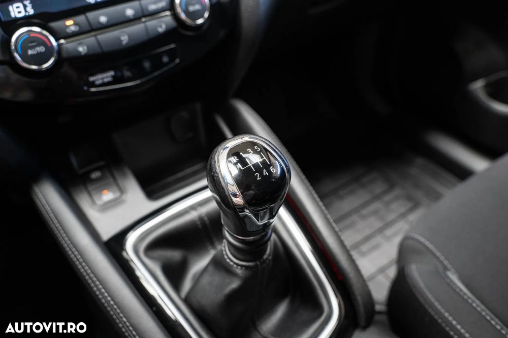 Nissan Qashqai 1.5 DCI TEKNA - 15