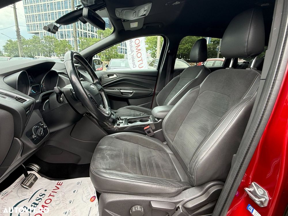 Ford Kuga 2.0 TDCi 4WD Powershift ST-Line - 15