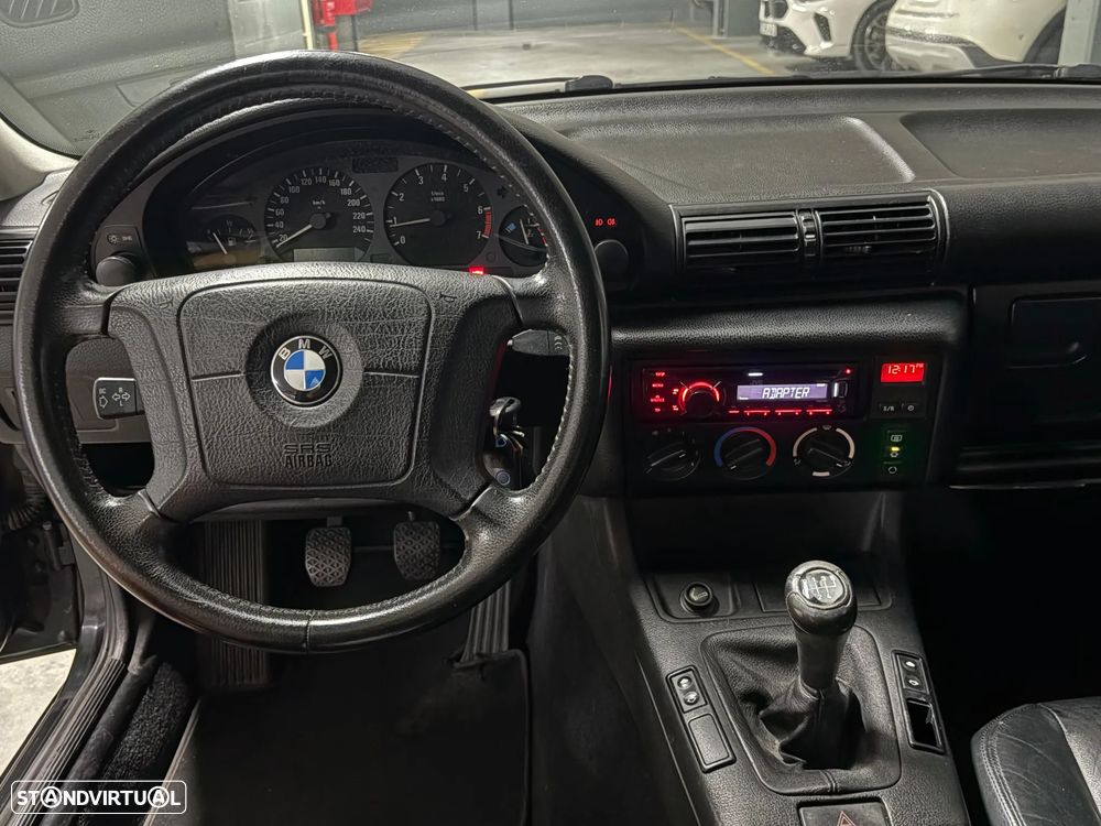 BMW 316 i Compact - 6