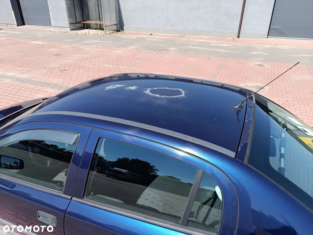 Opel Astra 1.4 Club - 11
