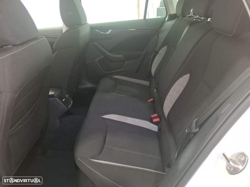 Skoda Scala 1.0 TSI DSG - 13