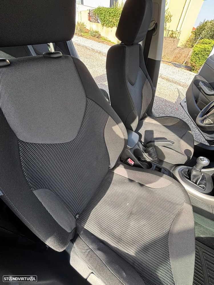 Peugeot 308 1.6 HDi Executive - 6