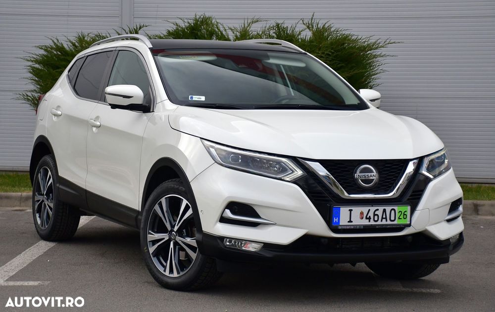 Nissan Qashqai 1.6 DCI Xtronic N-Connecta - 2