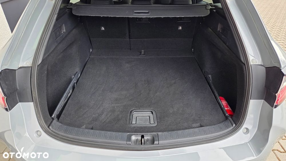 Toyota Corolla 1.8 Hybrid Executive - 27