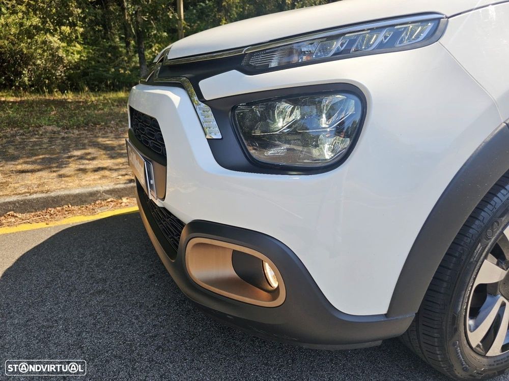 Citroën C3 1.2 PureTech Shine - 3