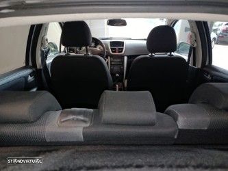Peugeot 207 1.4 VTi Sportium - 30