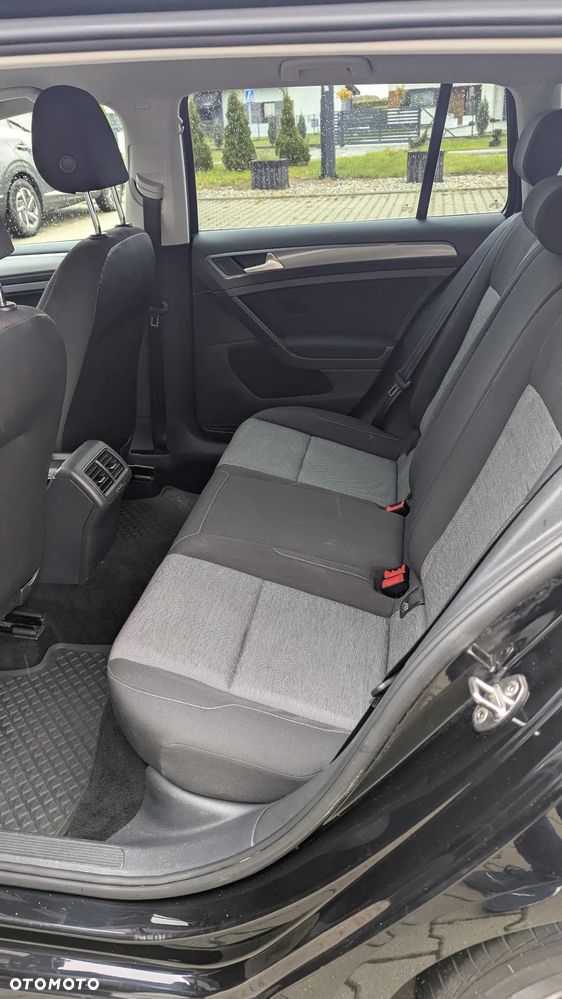 Volkswagen Golf VI 1.6 TDI Comfortline - 4