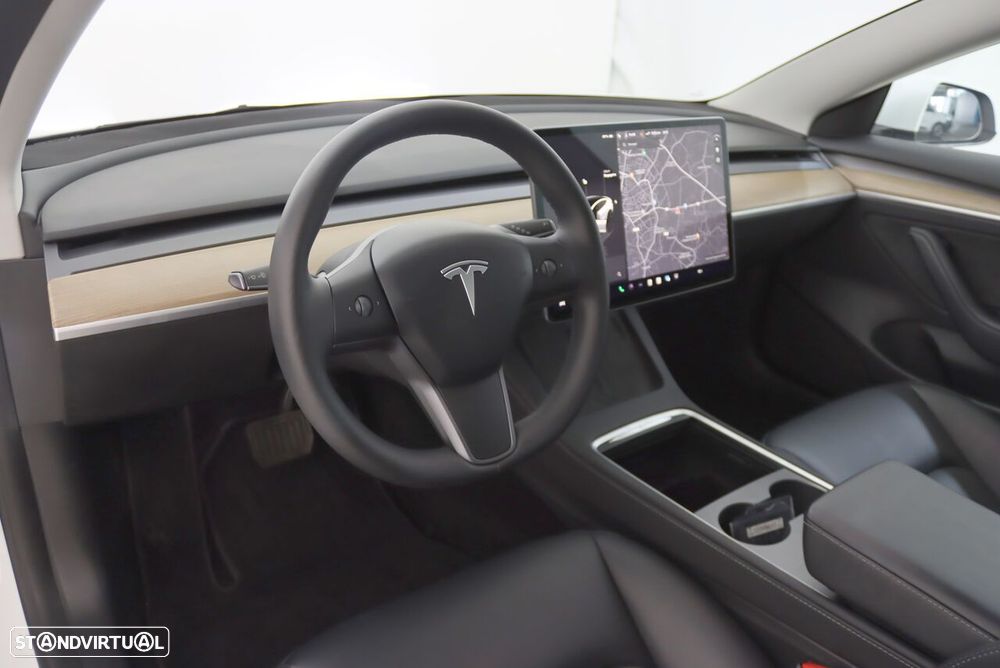 Tesla Model 3 Long Range RWD - 4