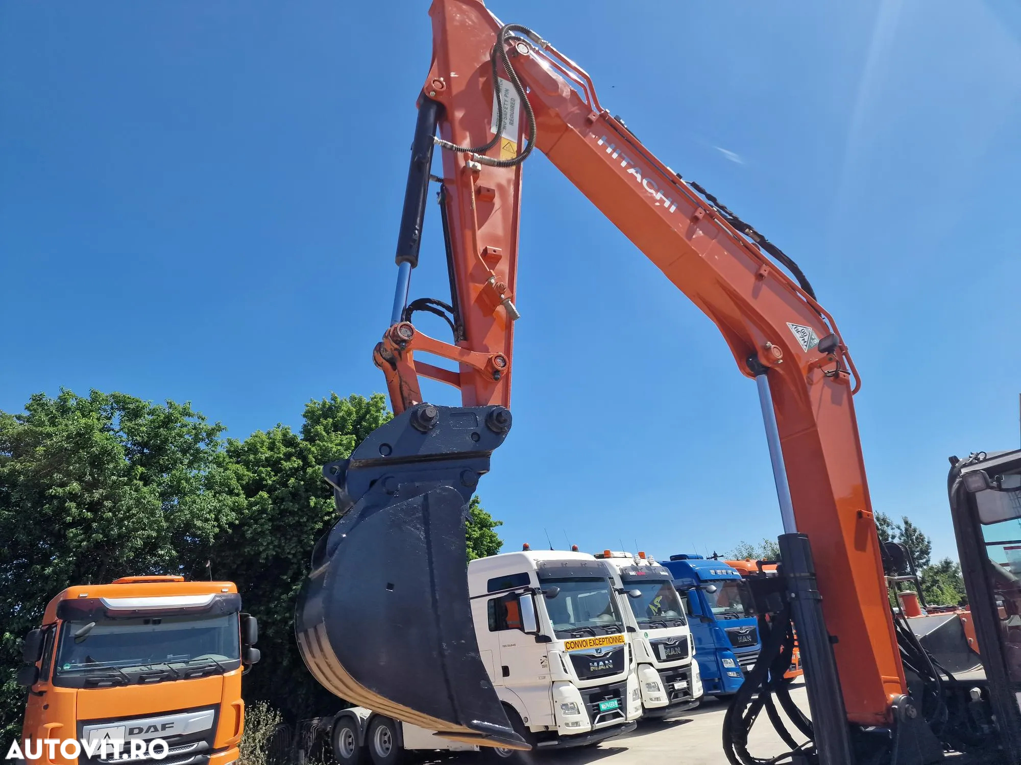 Hitachi ZX85, 2023, 19.85, Cupla rapida si 3 cupe-63.900 eur+Tva., camera spate, camelre laterale, senzori detectie parametru, senile cauciuc 90% ok, posibilite leasing 4 ani, CA NOU-PROMOTIE 63900 EUR+tva - 9