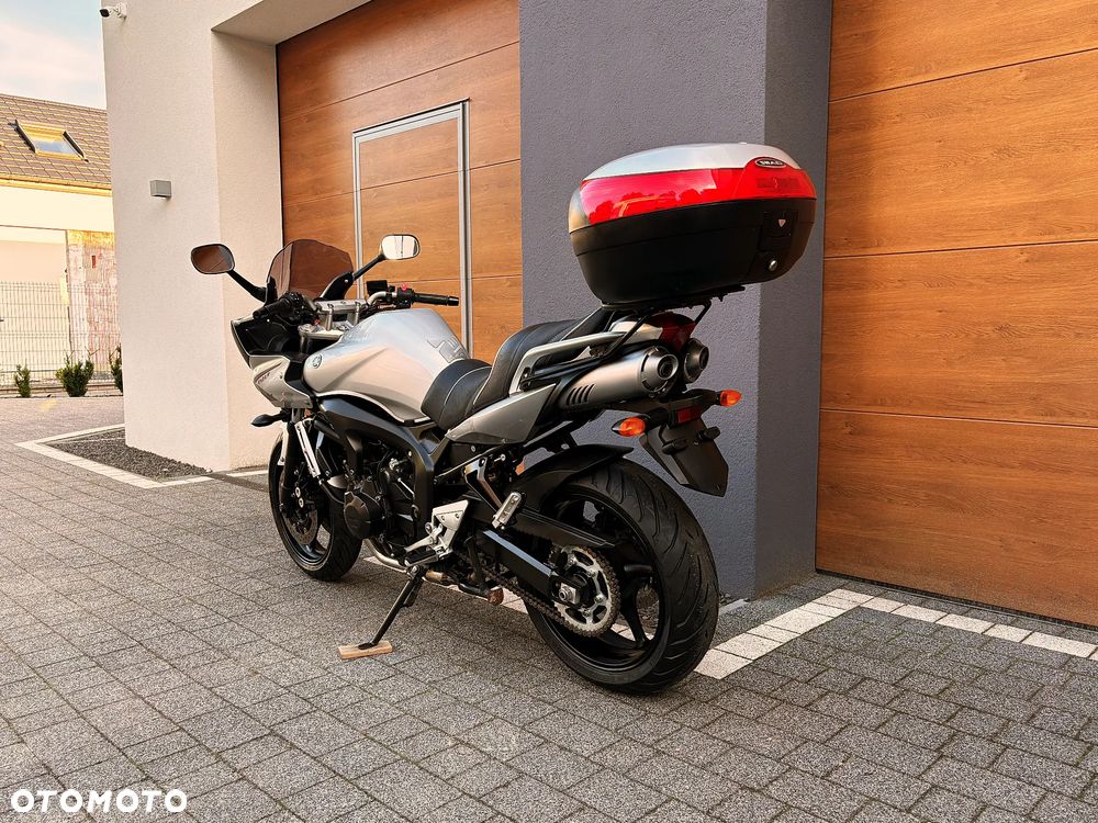 Yamaha FZ6 - 6
