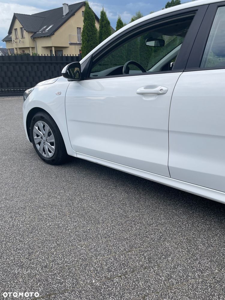 Kia Rio 1.2 Attract - 10