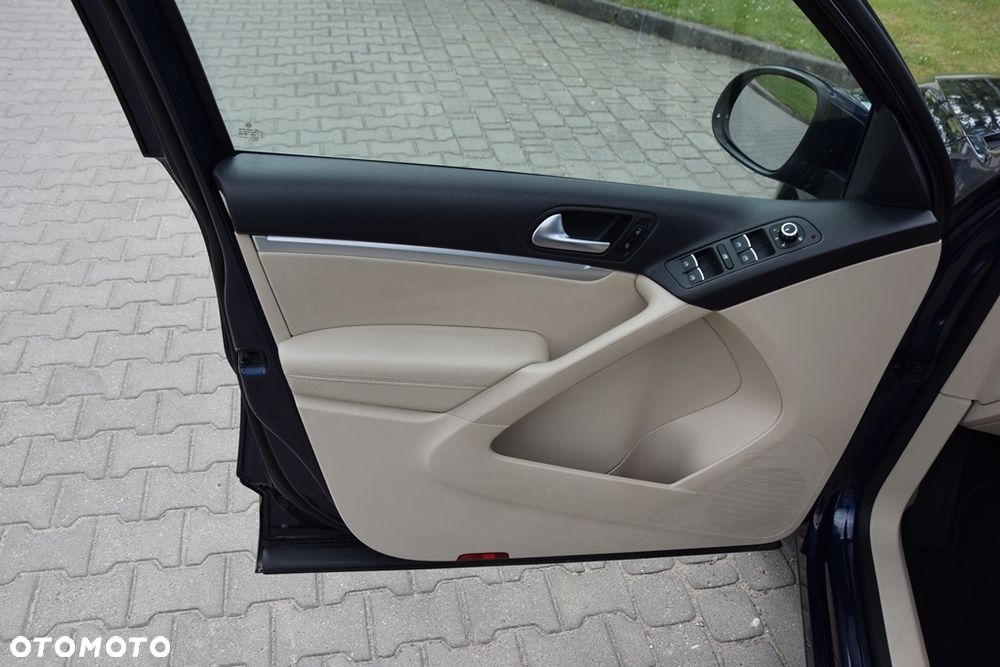 Volkswagen Tiguan 2.0 TDI SCR 4MOTION BlueMotion Technology DSG Exclusive - 27