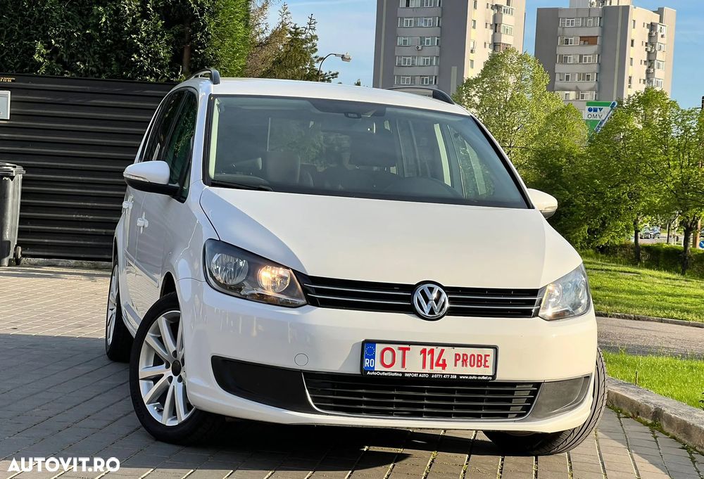 Volkswagen Touran 1.6 TDI DPF BlueMotion Technology Highline - 13