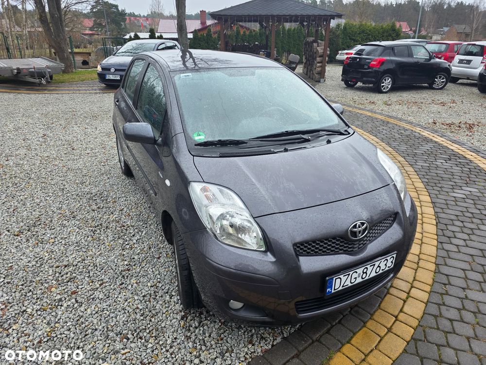Toyota Yaris 1.33 VVT-i Life - 10