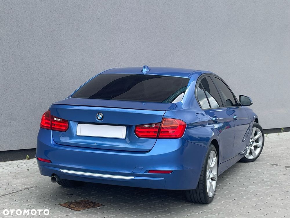 BMW Seria 3 320d Sport-Aut Blue Performance - 9