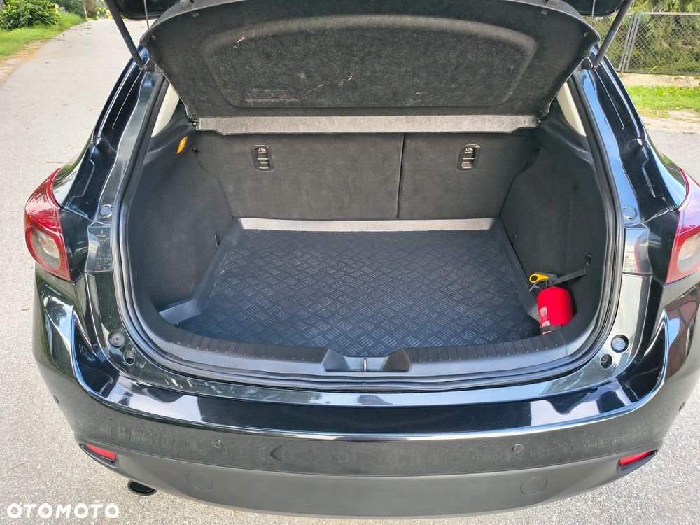 Mazda 3 ver-skyactiv--d-150-sports--line - 23