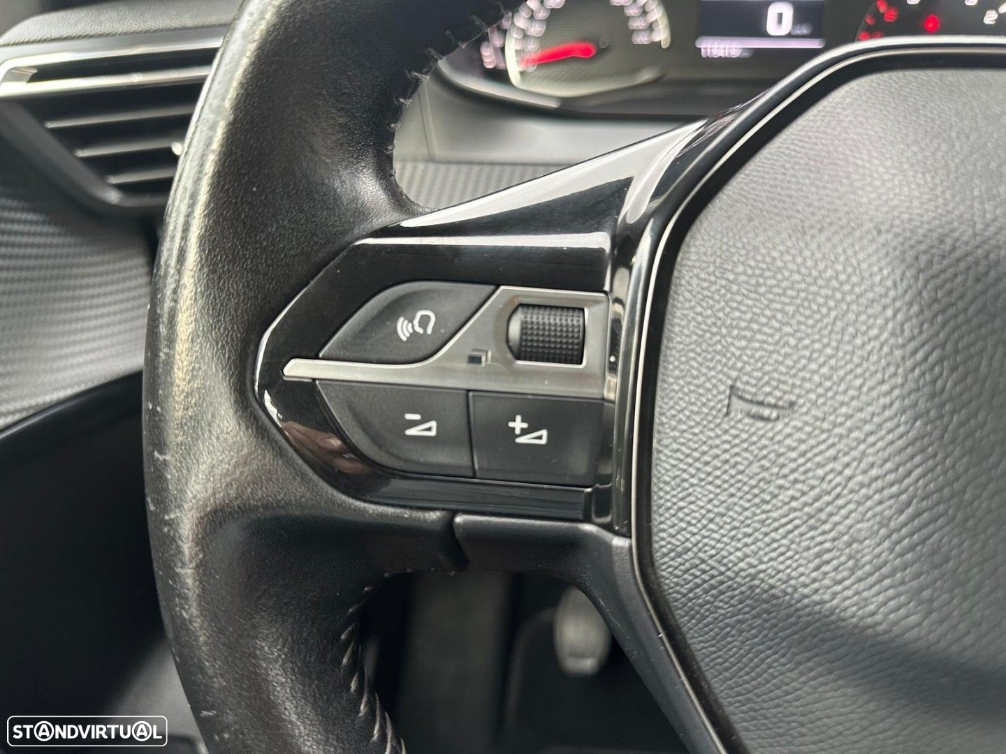 Peugeot 208 1.2 PureTech Active Pack - 20