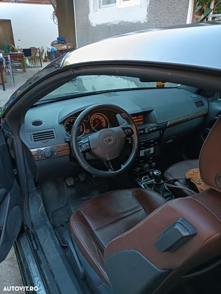 Opel Astra 1.9 CDTI Cosmo - 7