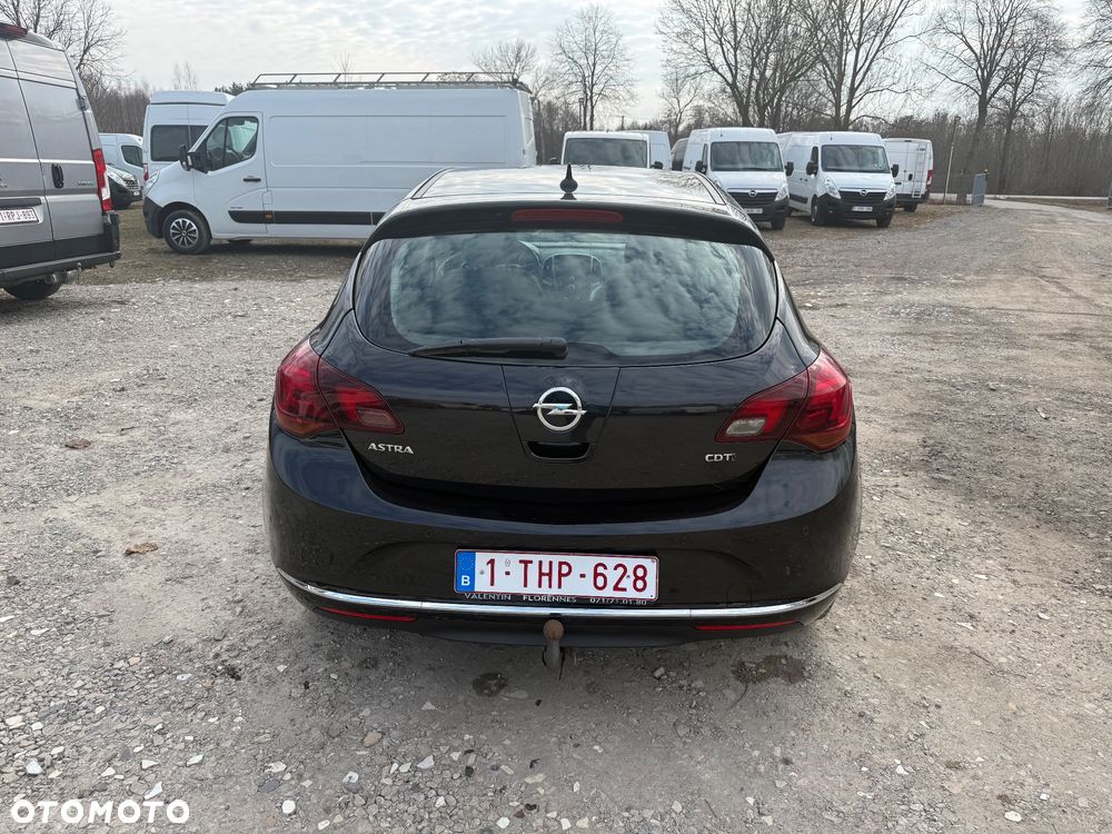 Opel Astra 1.7 CDTI DPF Cosmo - 6