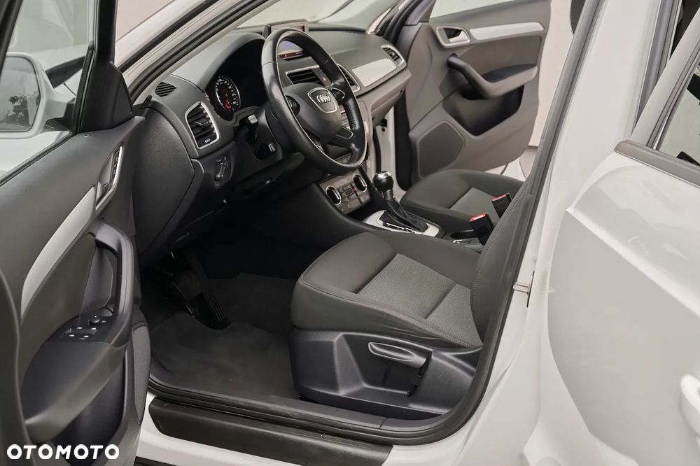 Audi Q3 2.0 TDI S tronic - 25