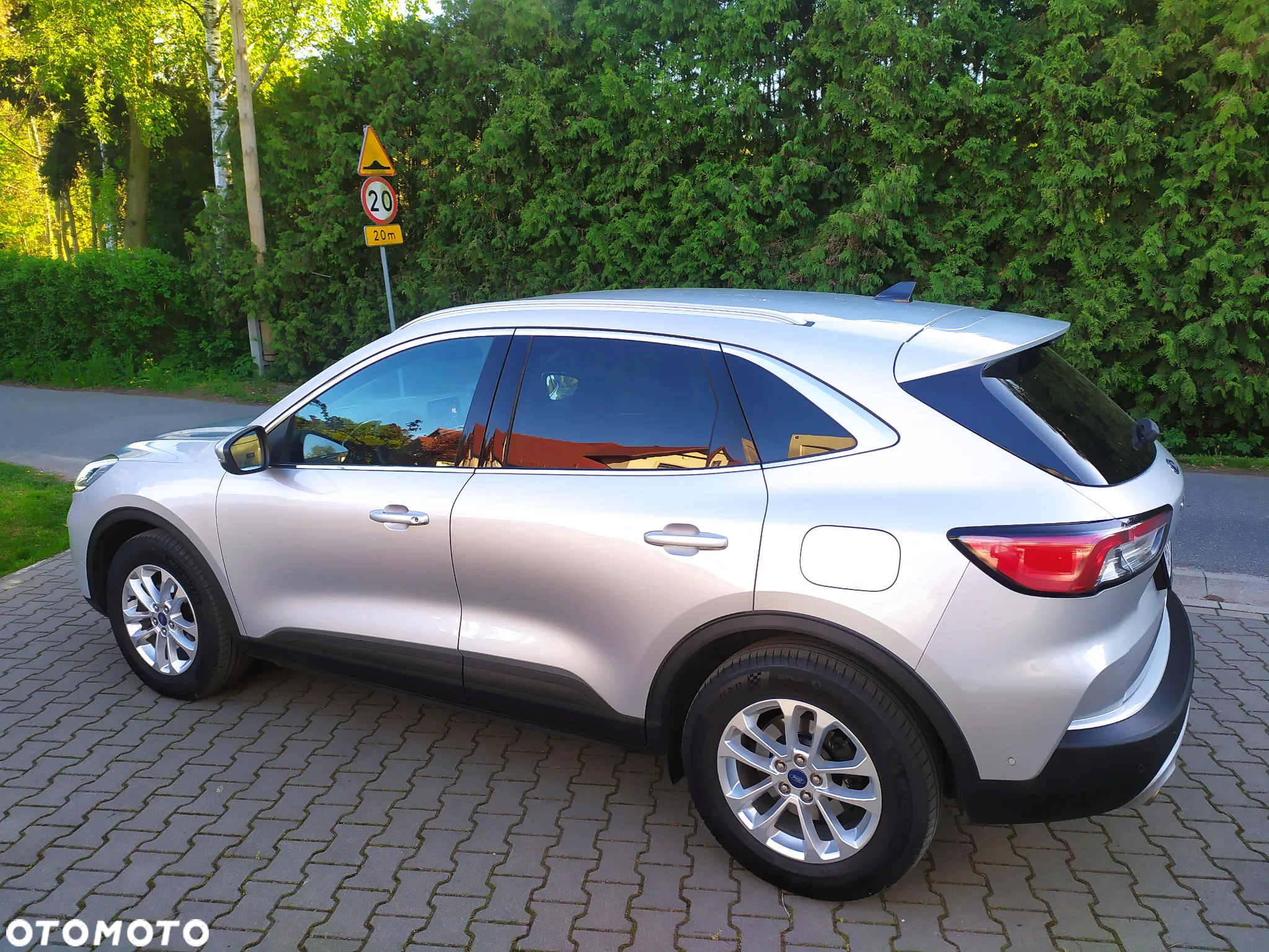 Ford Kuga 2.0 EcoBlue Hybrid TITANIUM X - 3