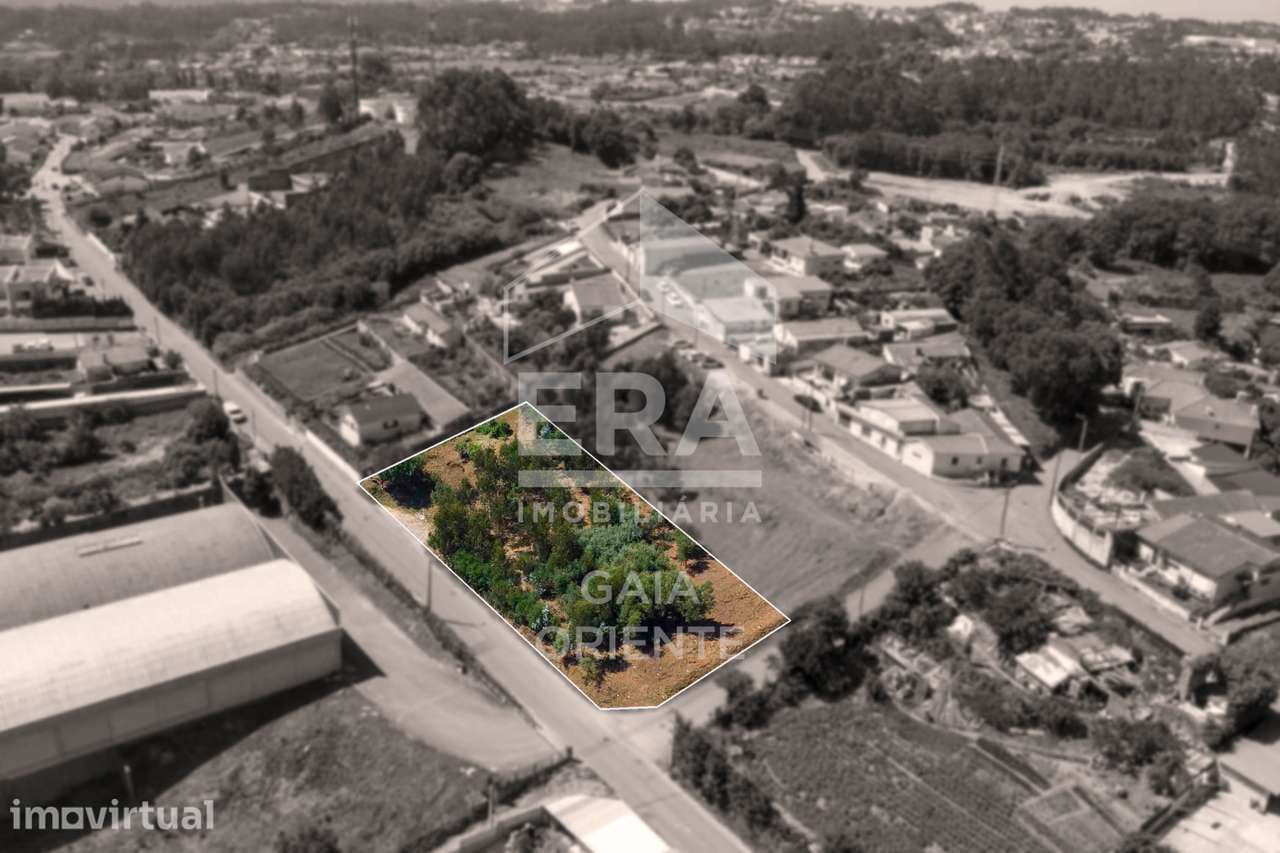 Terreno urbano com 1.717 m² em Pedroso - Grande imagem: 4/8
