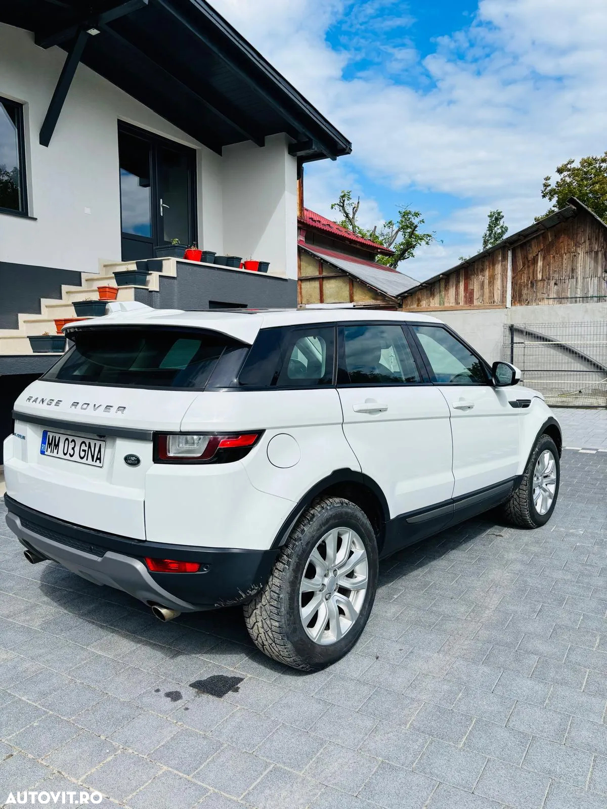 Land Rover Range Rover Evoque - 2