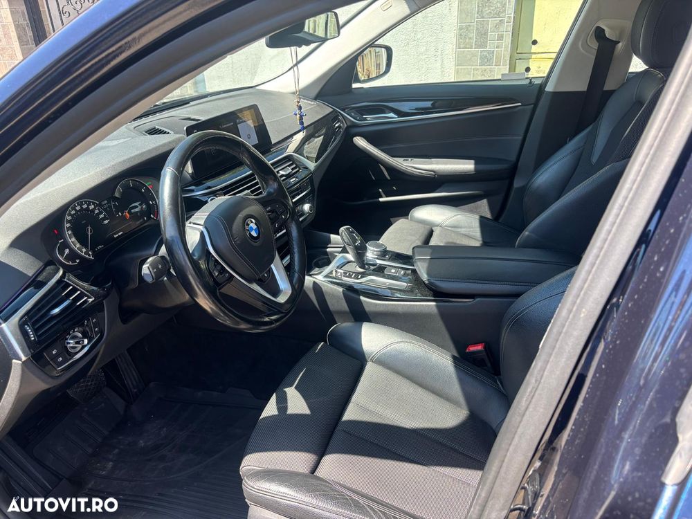 BMW Seria 5 520d xDrive Aut. Sport Line - 7
