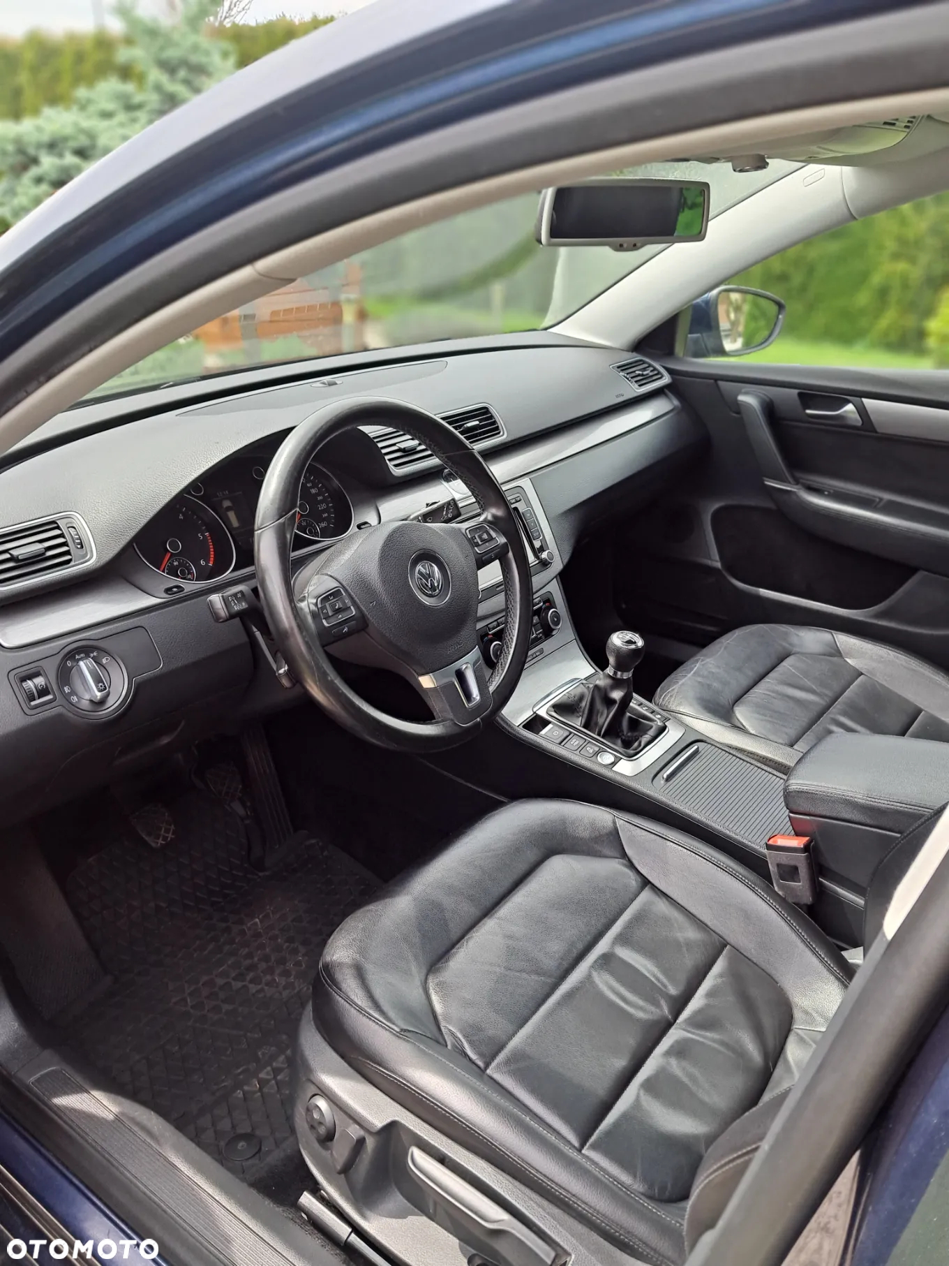 Volkswagen Passat Variant 2.0 TDI BlueMotion Technology Exclusive - 9