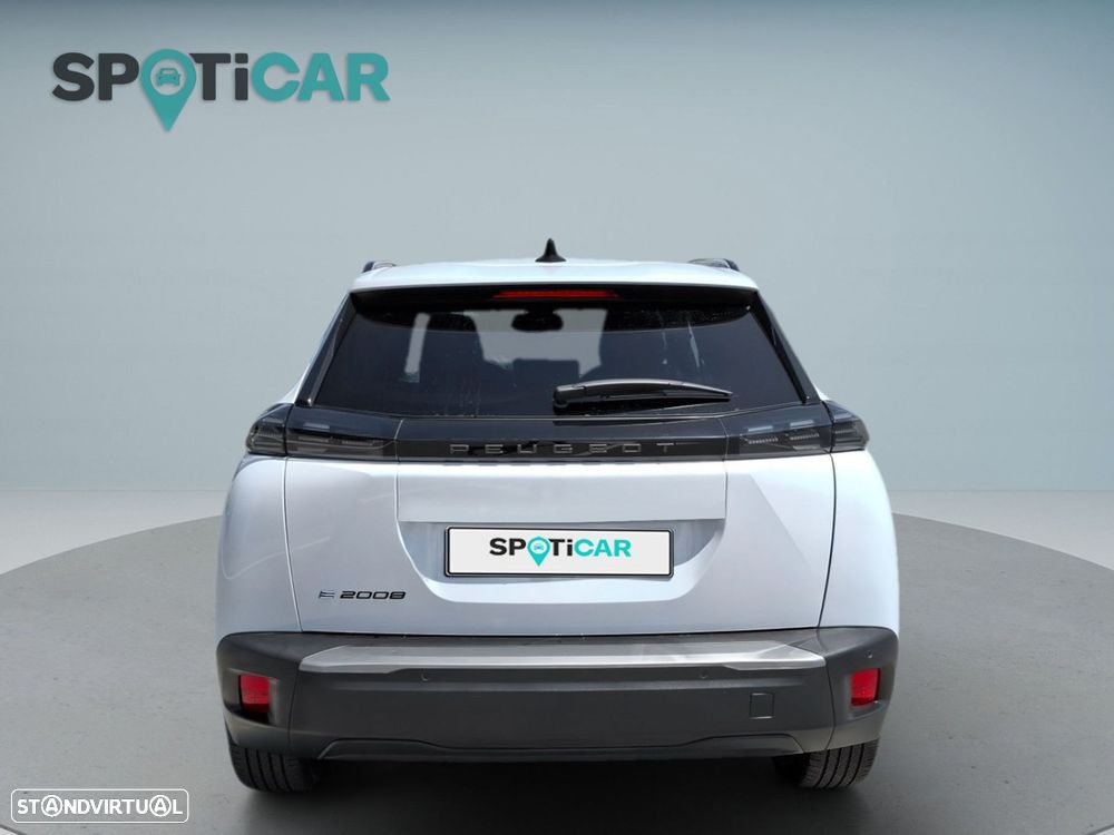 Peugeot e-2008 54 kWh Allure - 6