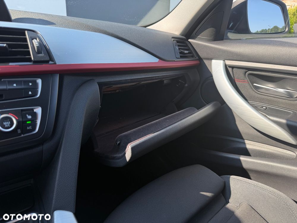 BMW Seria 3 320d - 27