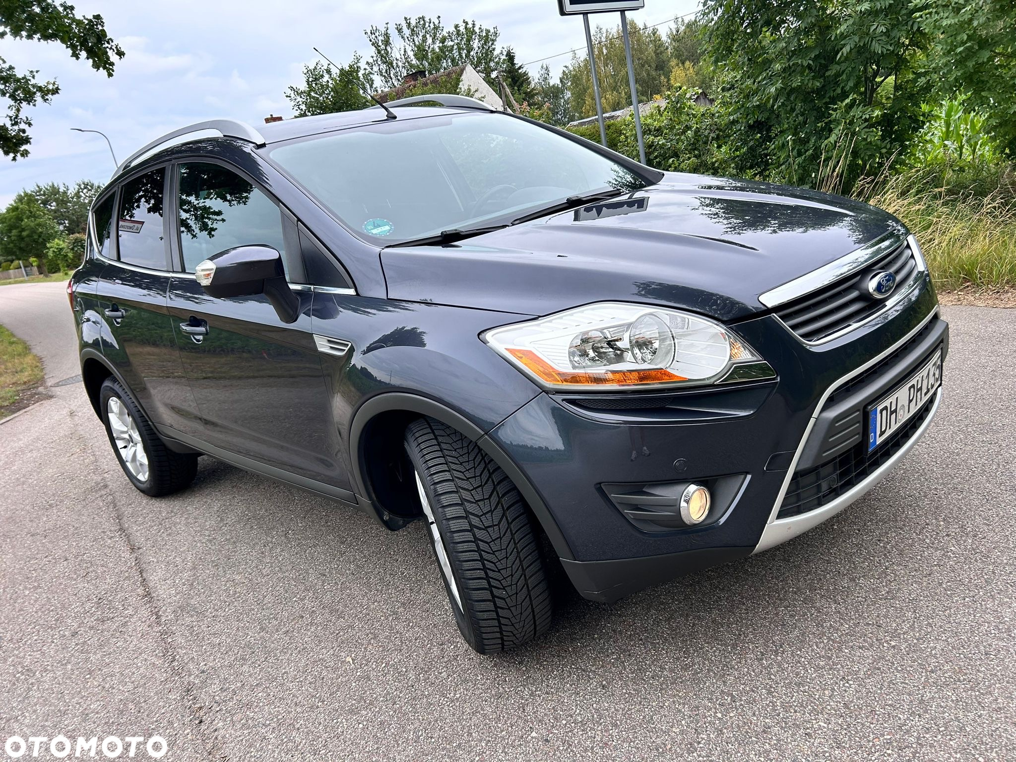 Ford Kuga 2.0 TDCi 2x4 Titanium - 10
