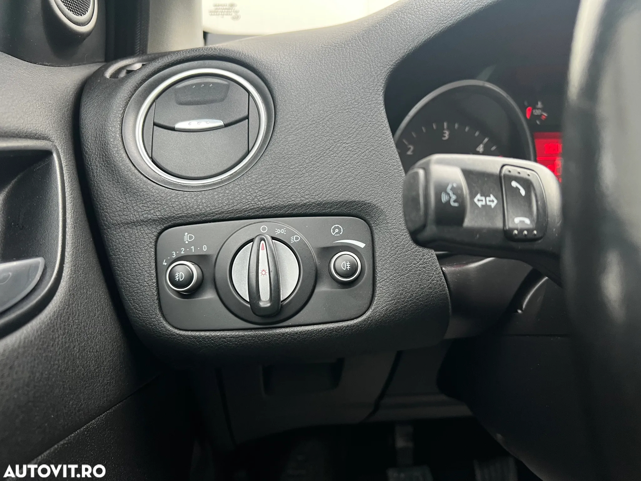 Ford Mondeo 1.6 TDCi Ambiente - 17