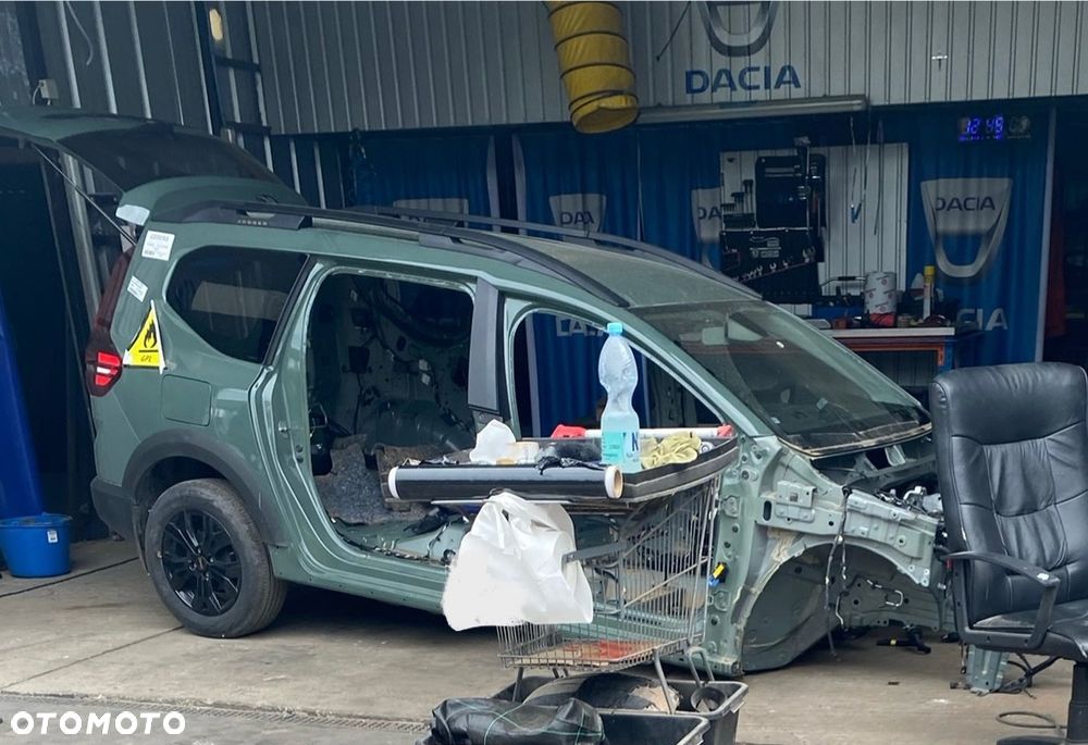 DACIA JOGGER 2025r lift IGŁA ! LEGALNA ! CAŁA KAROSERIA BUDA KASTA TYŁ Z DACHEM DUPA DACH ĆWIARTKA BŁOTNIK TYLNY PODŁUŻNICA PRÓG WANNA PAS TYLNY BŁOTNIK tył kompletna OVKQM - 2
