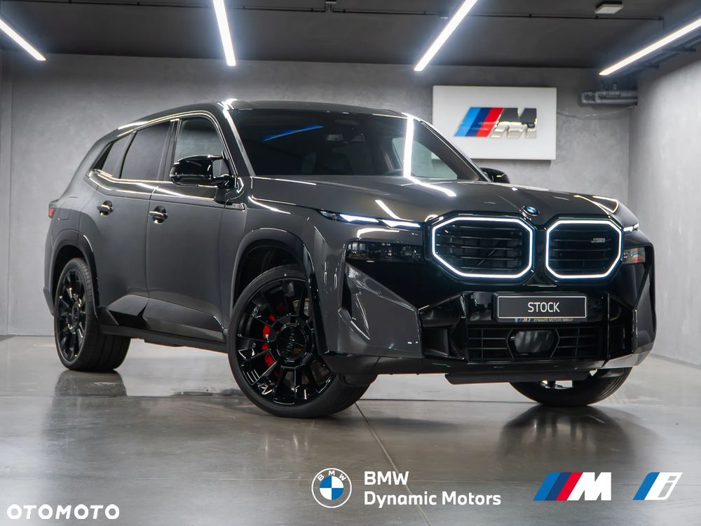 BMW XM - 4