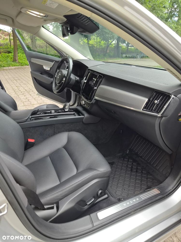 Volvo V90 B4 D AWD Momentum Pro - 10