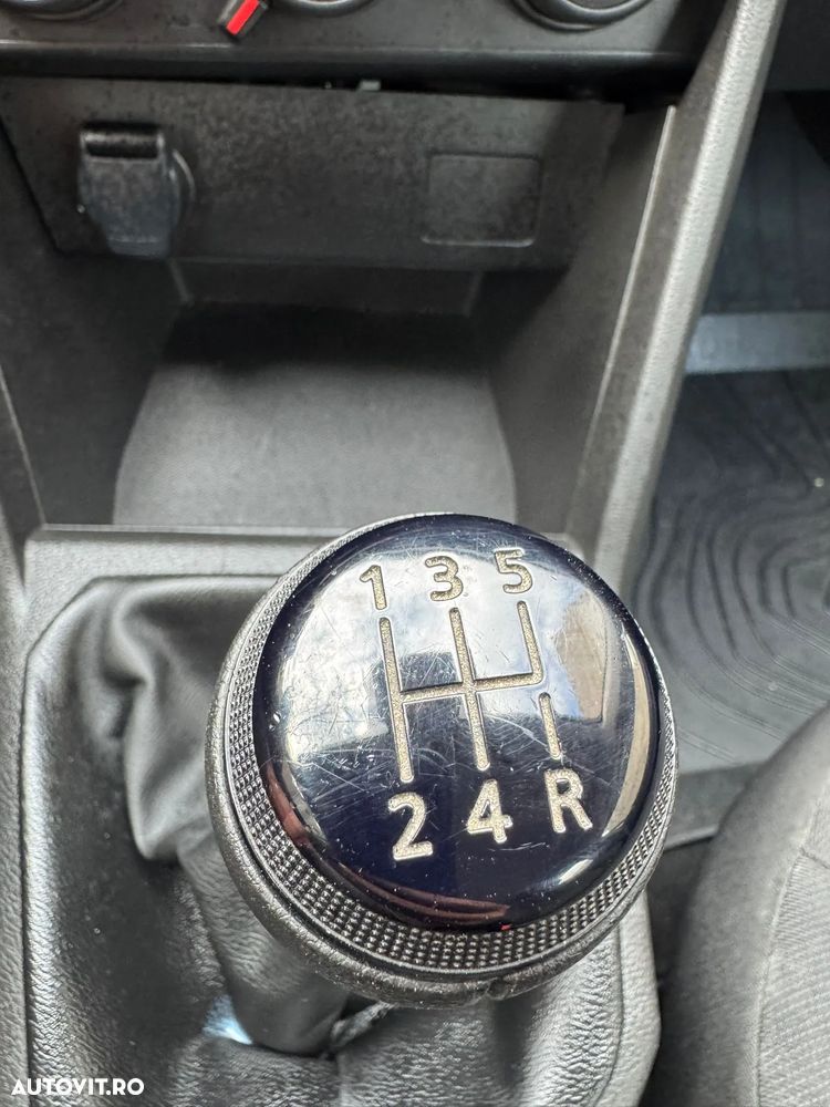 Dacia Sandero SCe 65 City - 10