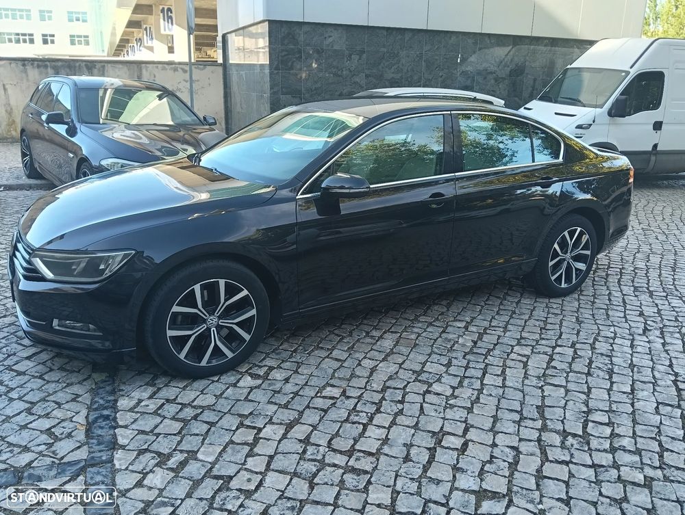 Volkswagen Passat 2.0 TDI Highline DSG — fotografia 53