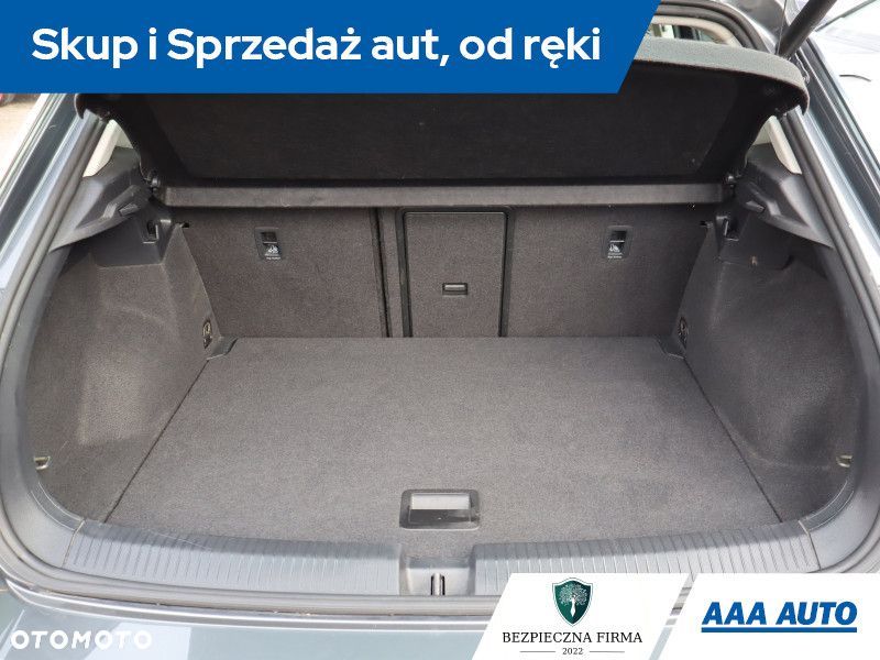 Volkswagen T-Roc - 15