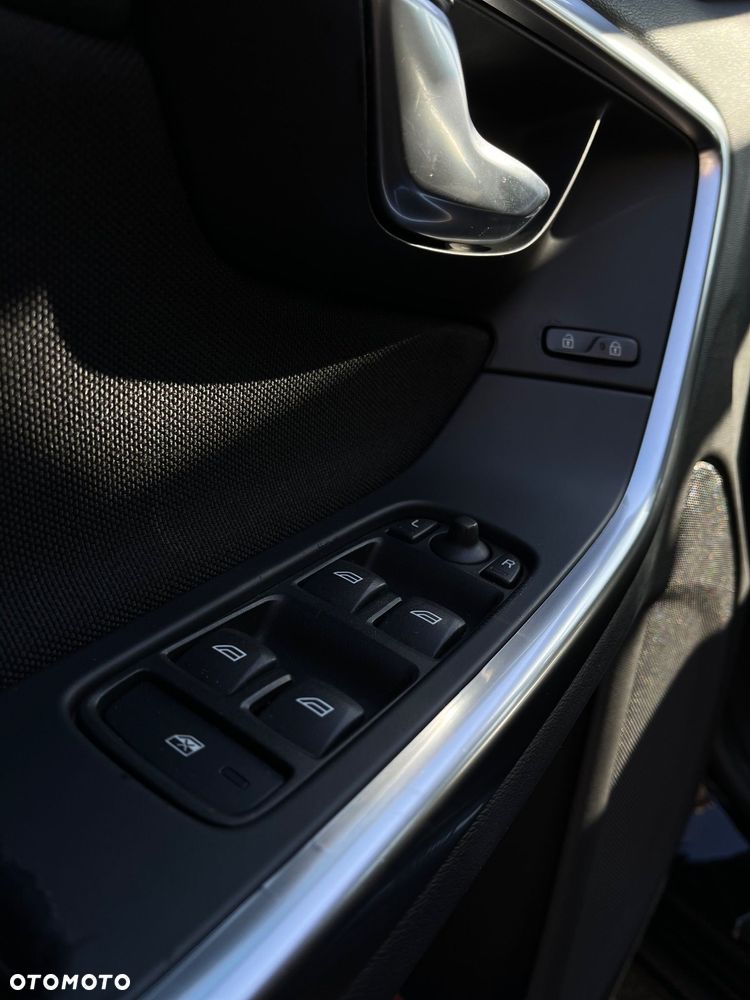 Volvo V60 D4 Geartronic - 17