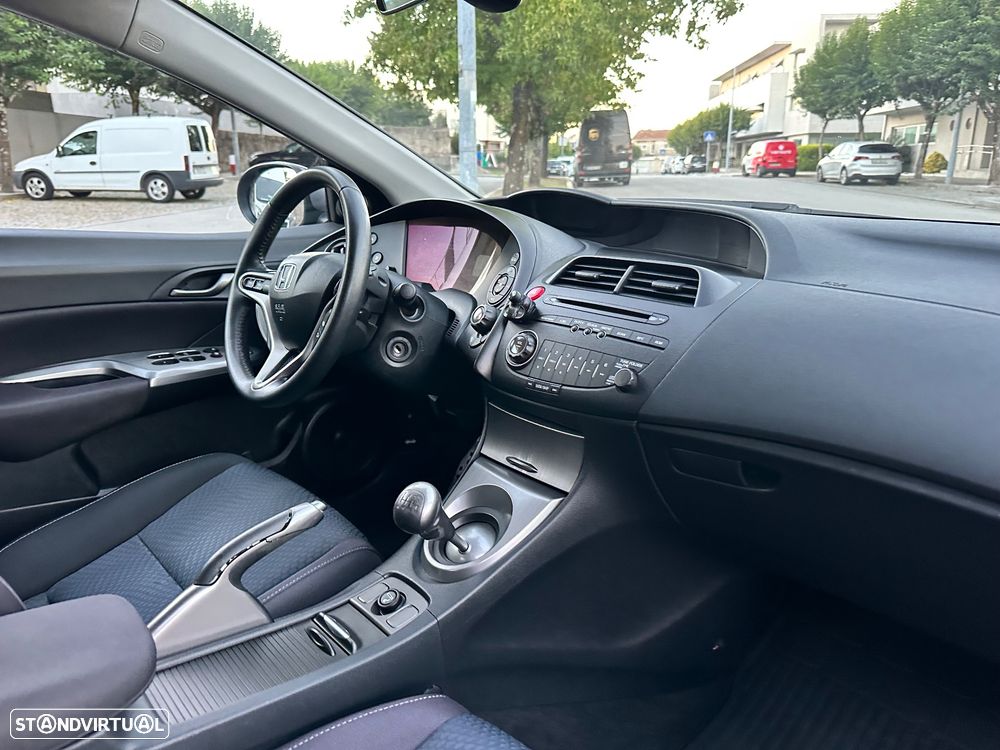 Honda Civic 1.4 i-VTEC Sport Edition - 53