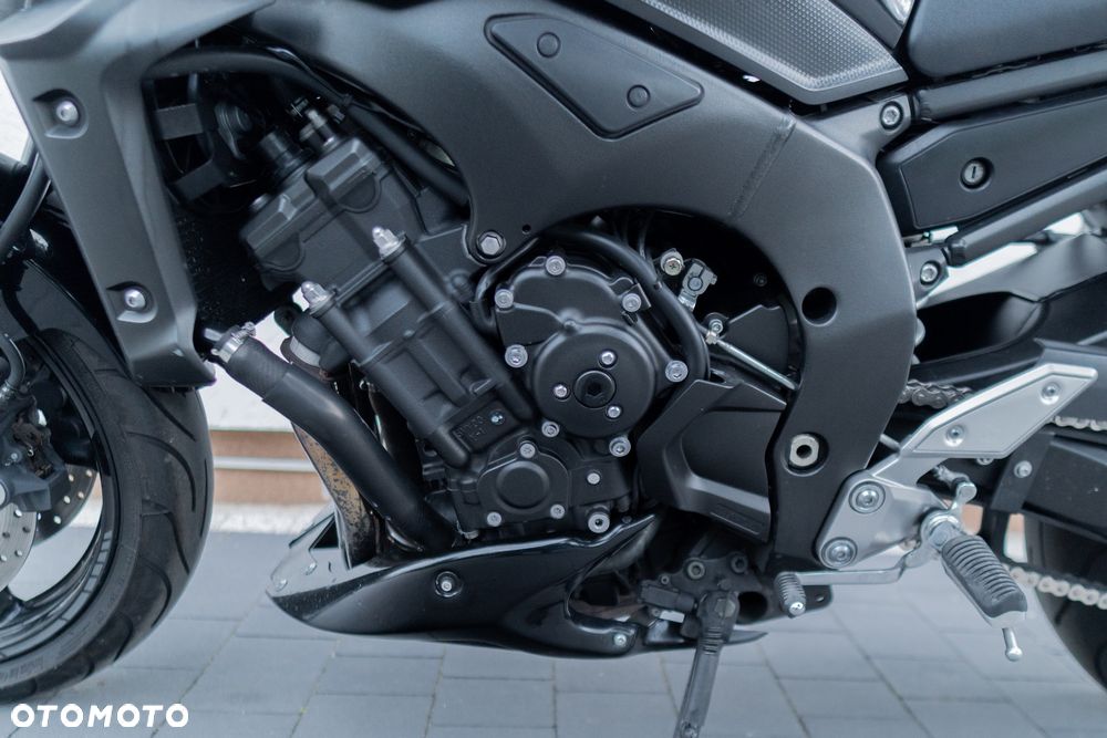Yamaha FZ - 30