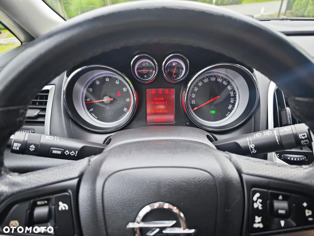Opel Astra 1.6 Turbo Sport - 12