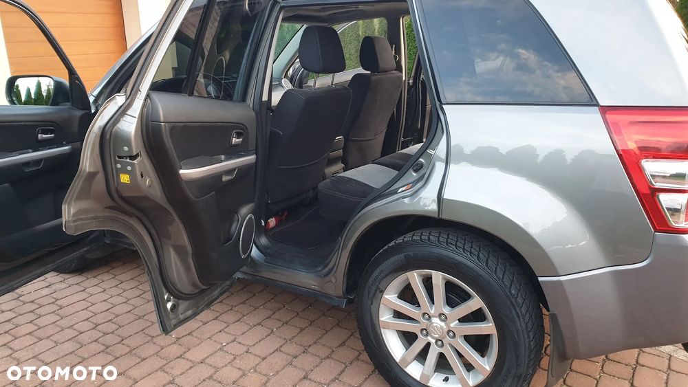 Suzuki Grand Vitara 1.9 DDiS Comfort DPF Limited - 26