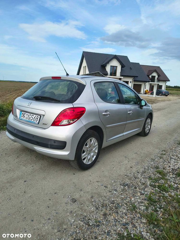 Peugeot 207 - 7