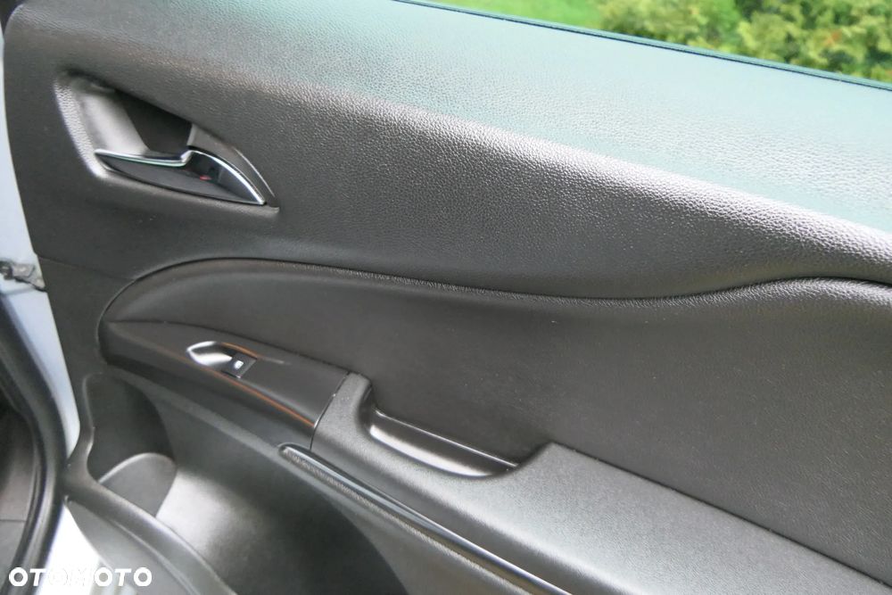 Opel Zafira Tourer 1.4 Turbo Edition - 32