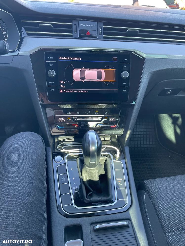 Volkswagen Passat - 18