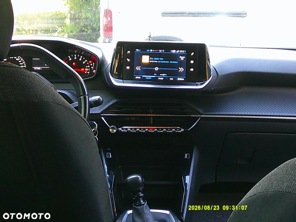 Peugeot 2008 - 12