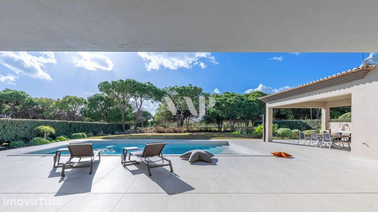 Moradia 5+1 Quartos Frente Golfe, Vila Sol - Grande imagem: 2/52