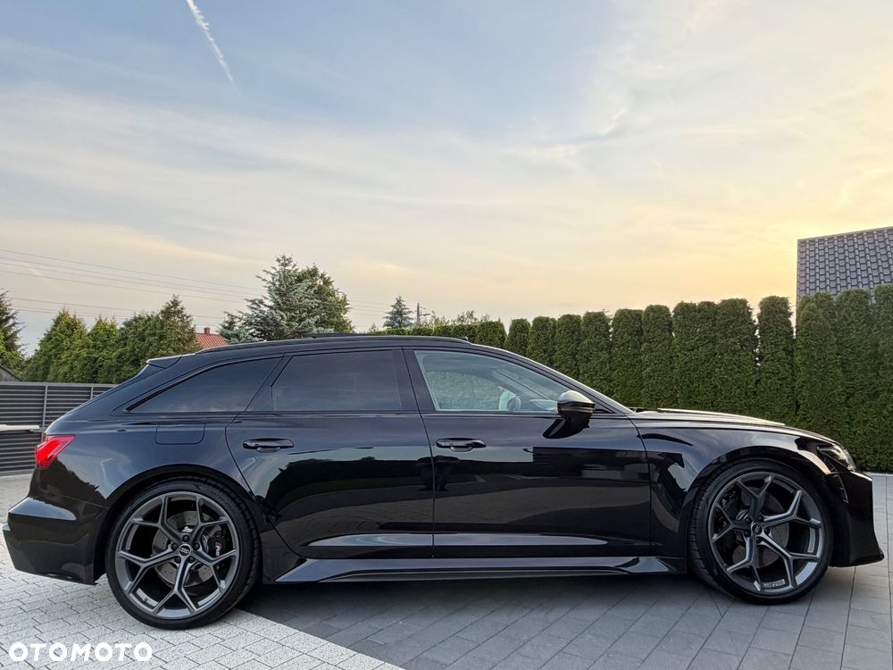 Audi RS6 Avant - 21